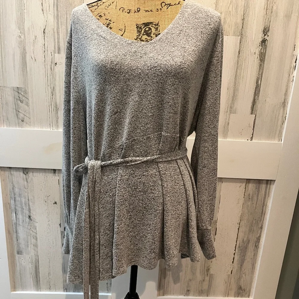 TUNIC TOP  18/20W - Picture 6 of 7